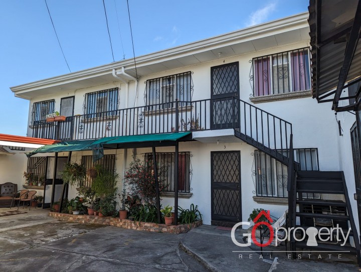 Venta de edificio con cinco apartamentos, San José